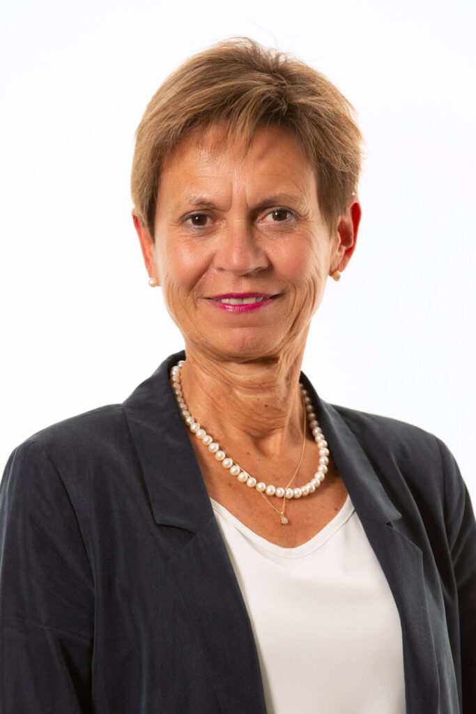Dr. Brigitte Peter